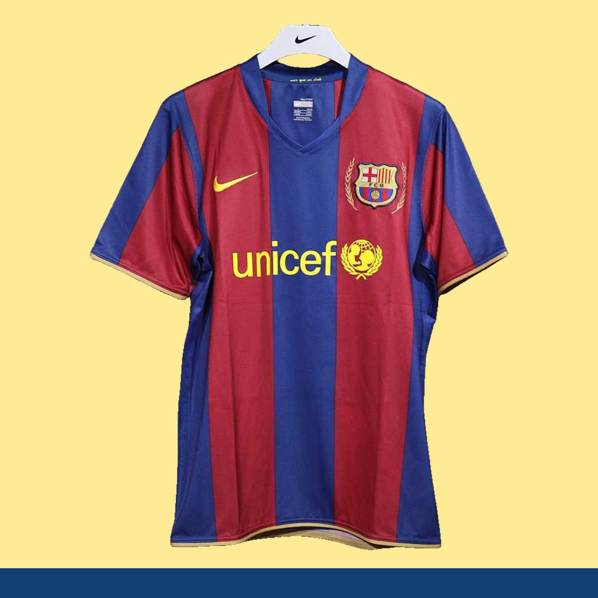 Jersey FC Barcelona 2007-08 Local rojo, foto 1 de 6