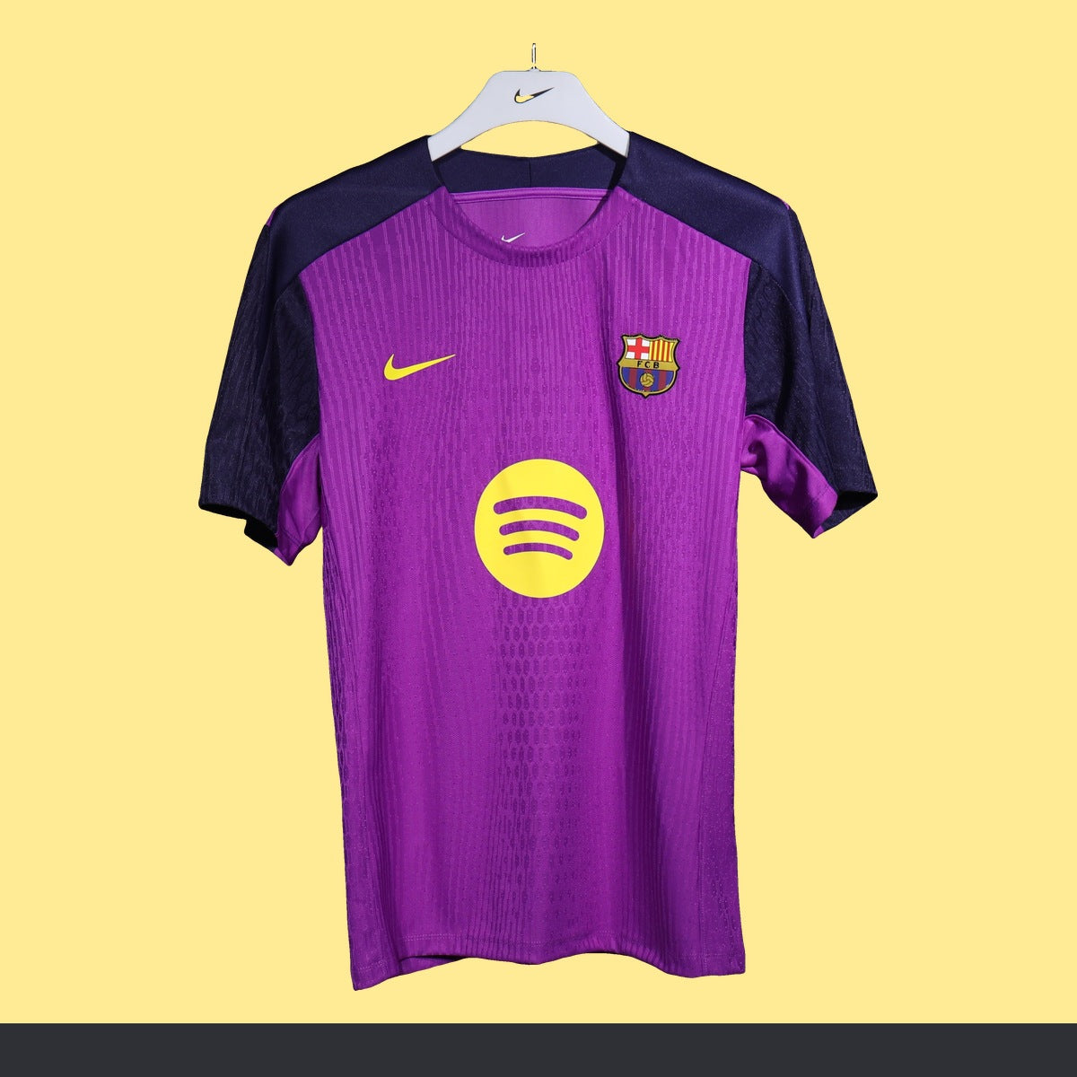 Playera de Entrenamiento FC Barcelona Nike 2025 Morada morado, foto 1 de 4
