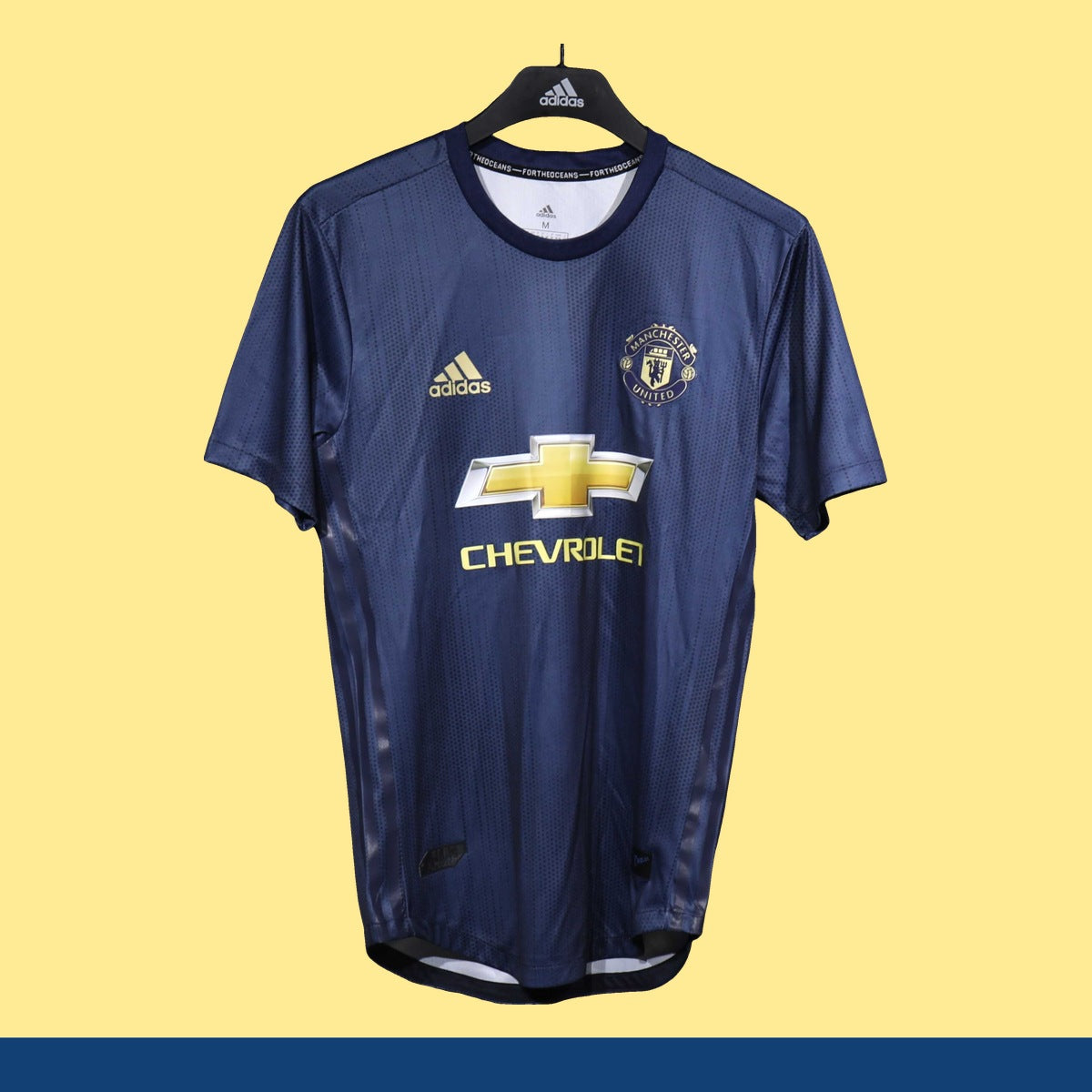 Jersey Manchester United 2018-19 Tercero azul marino, foto 1 de 8