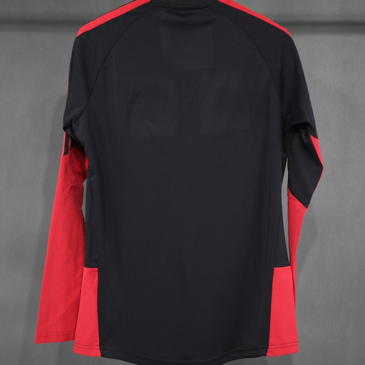 Top de Entrenamiento Medio Cierre Manchester United adidas 2026 Negro, foto 2 de 4
