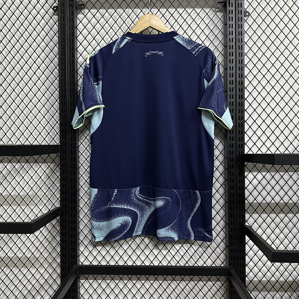 Jersey Ajax 2025-26 Visitante azul marino, foto 2 de 7