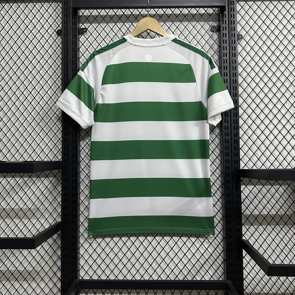 Jersey Celtic 2026-27 Local blanco, foto 2 de 7