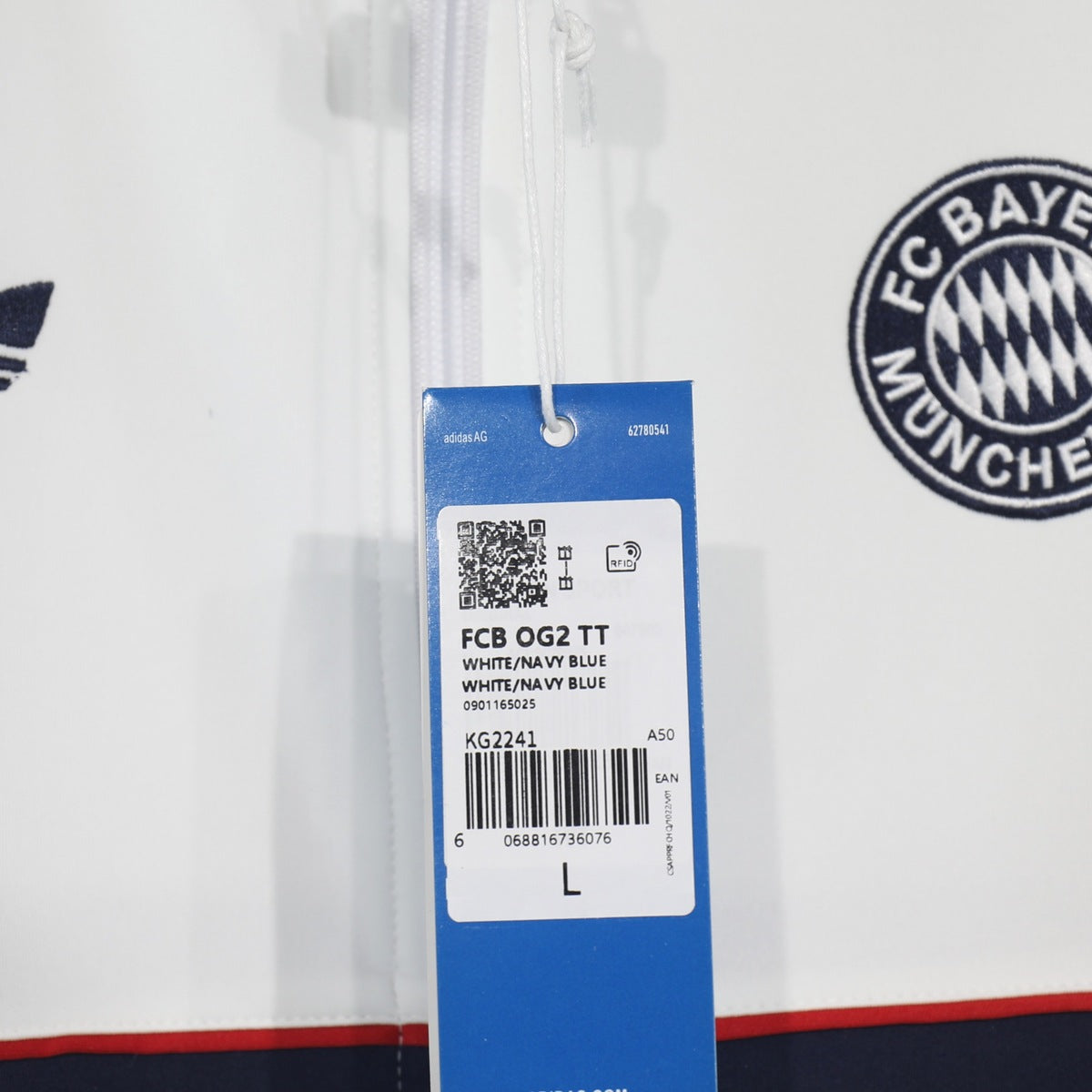 Chamarra Bayern Múnich adidas Retro 2026 Blanca blanco, foto 3 de 4