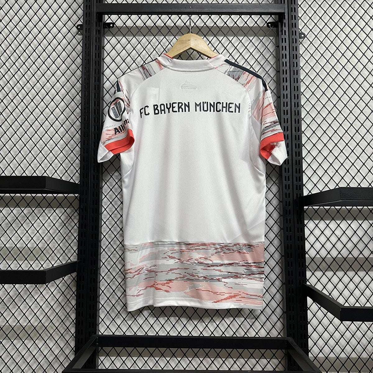 Jersey Bayern Múnich 2025-26 Visitante blanco, foto 2 de 7