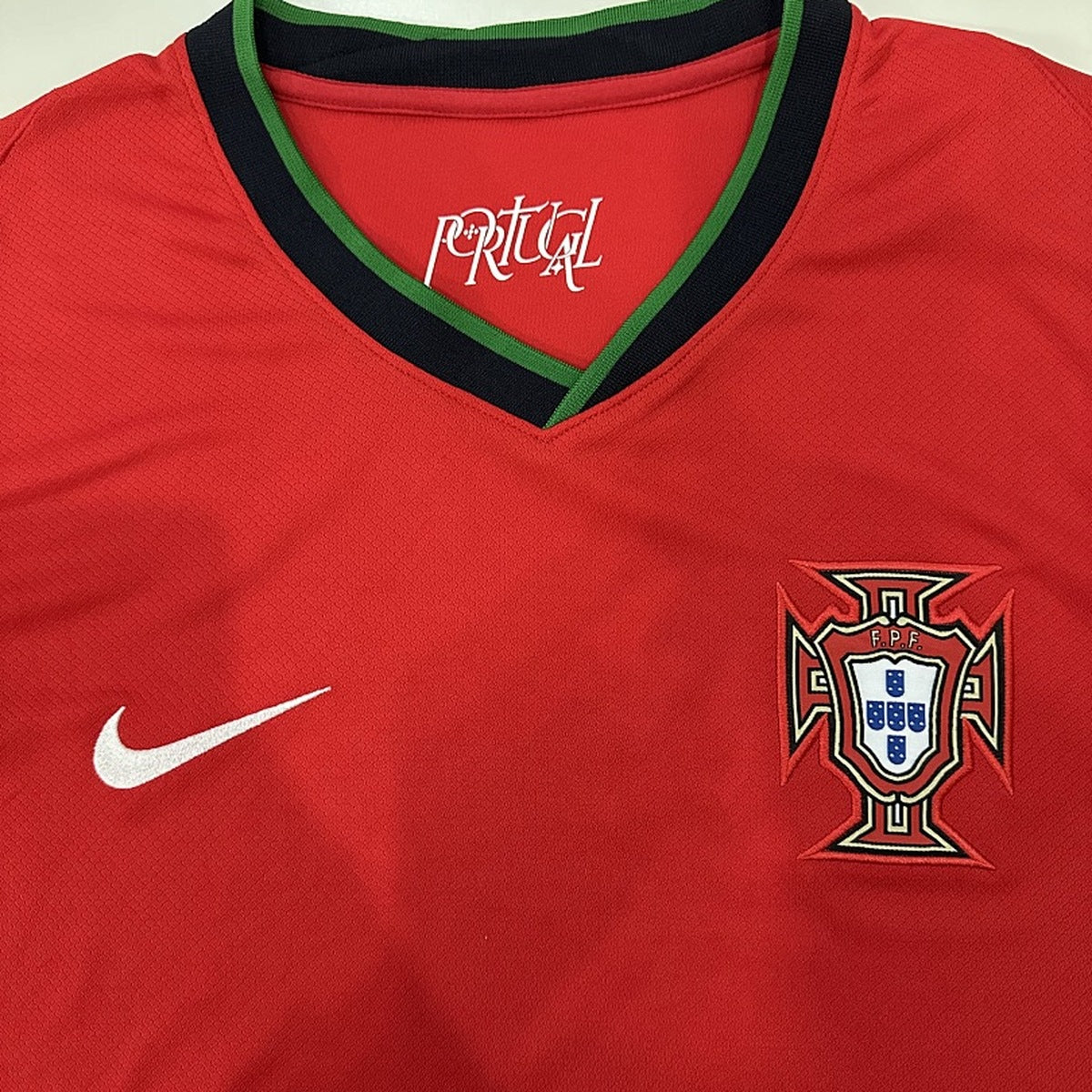 Jersey Portugal 2024 Local rojo, foto 3 de 9