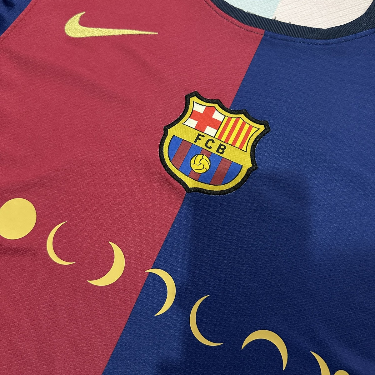 Jersey FC Barcelona 2024-25 Edición Especial Coldplay rojo, foto 3 de 7