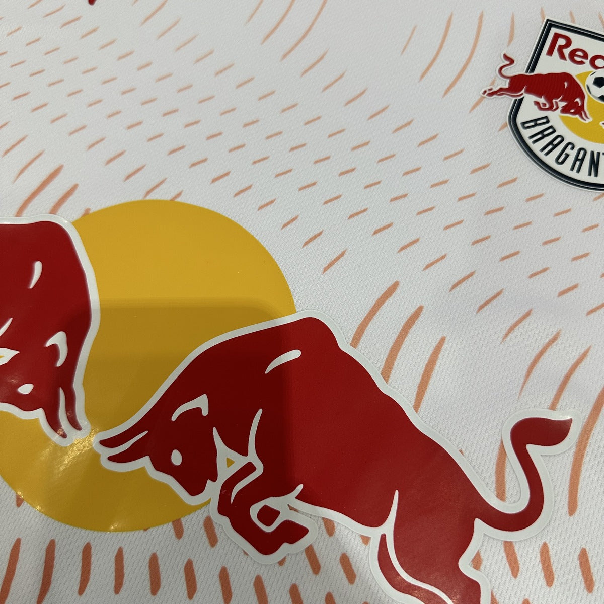 Jersey Red Bull Bragantino 2025-26 Local blanco, foto 3 de 7