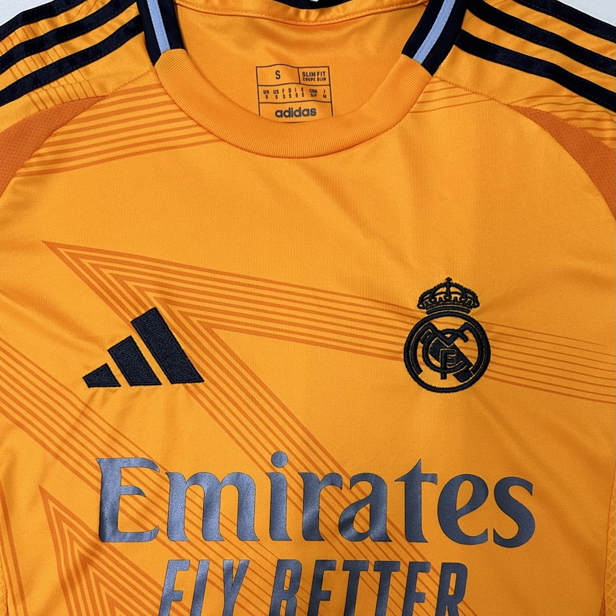 Jersey Real Madrid 2024-25 Visitante naranja, foto 3 de 6