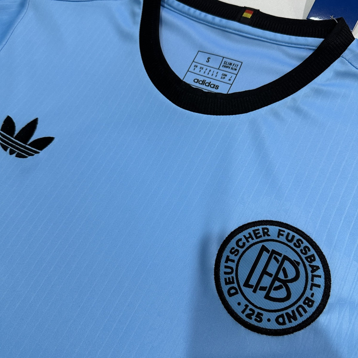 Jersey Alemania 2025 Portero 125 Años azul, foto 4 de 8
