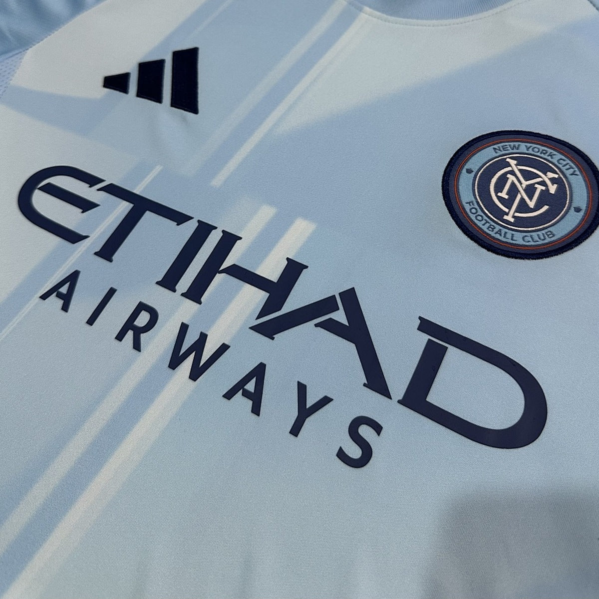 Jersey New York City FC 2025-26 Local azul, foto 3 de 6