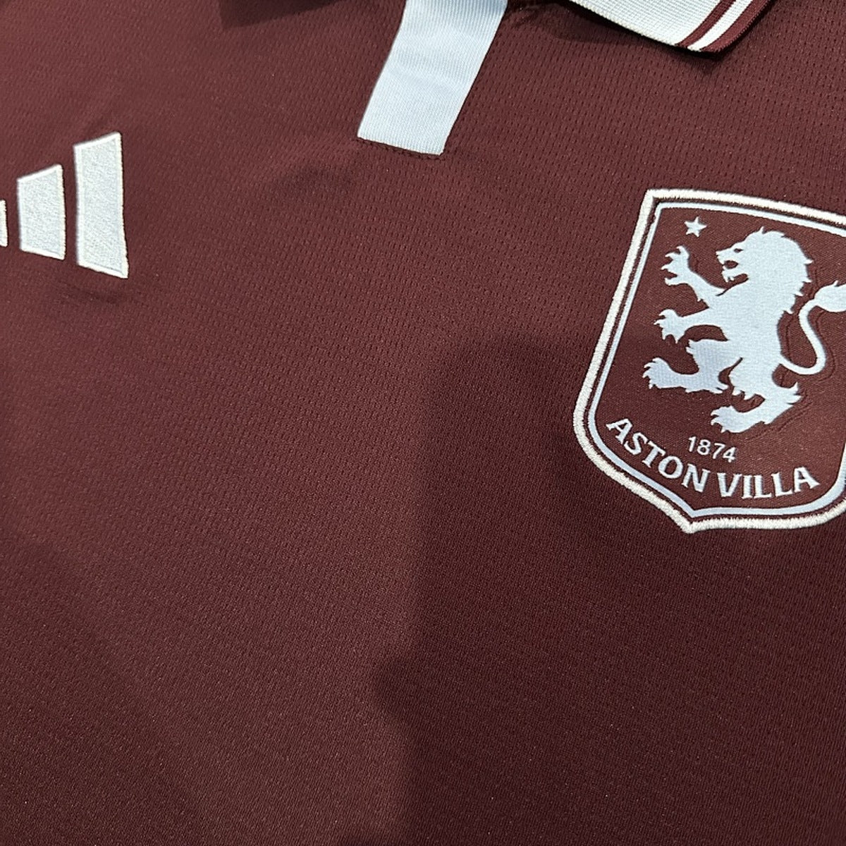 Jersey Aston Villa 2026-27 Local, foto 3 de 8