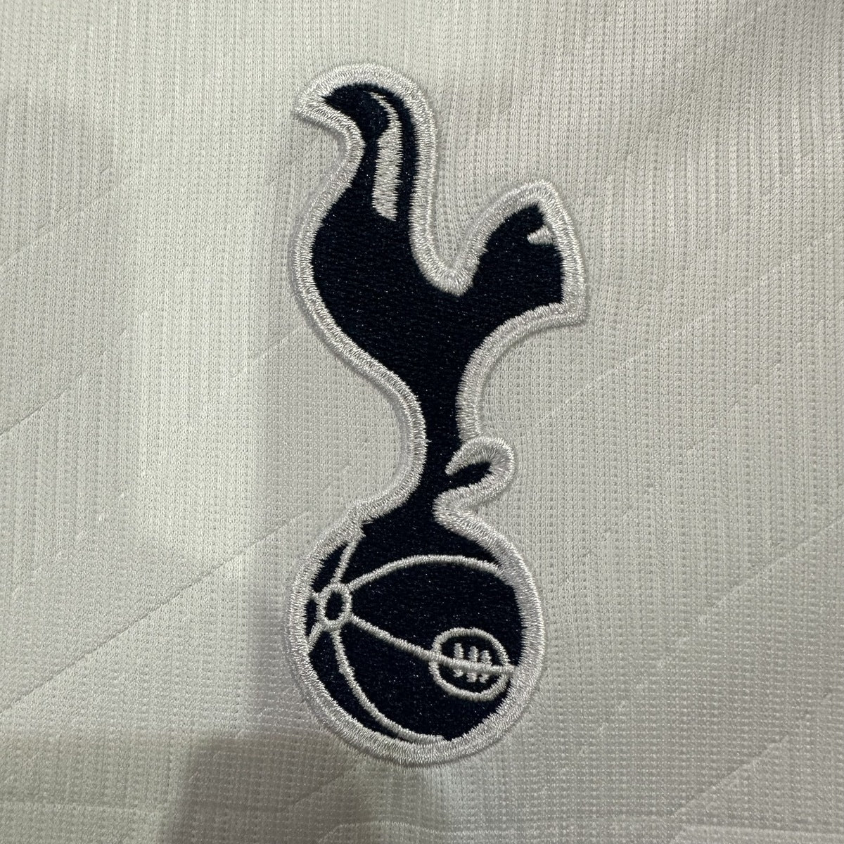 Jersey Tottenham 2026-27 Local blanco, foto 4 de 8