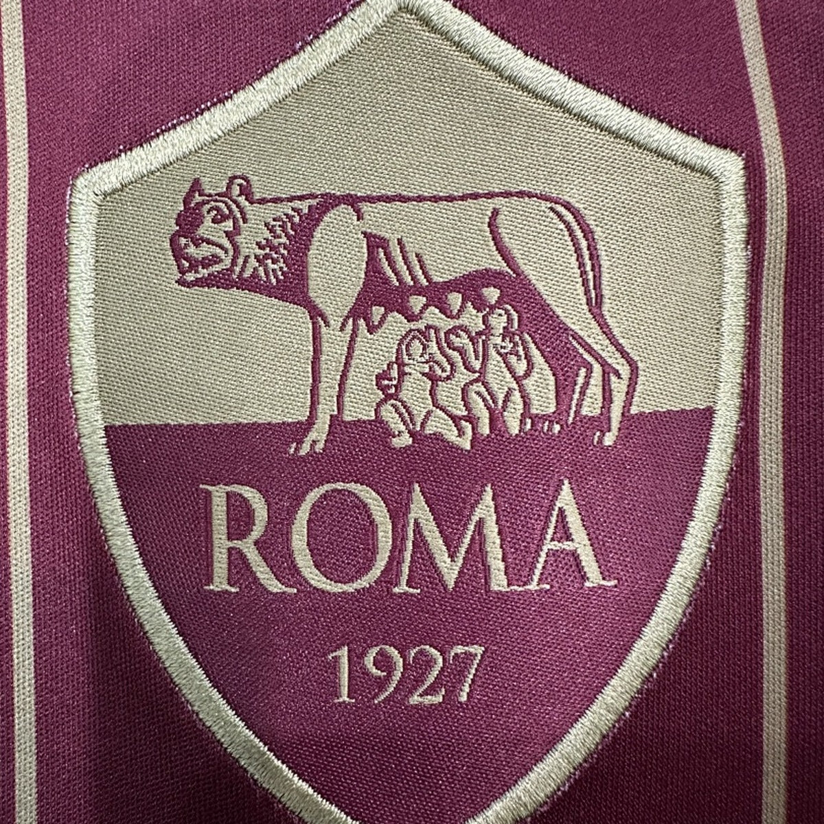 Jersey AS Roma 2024-25 Local rojo, foto 4 de 6