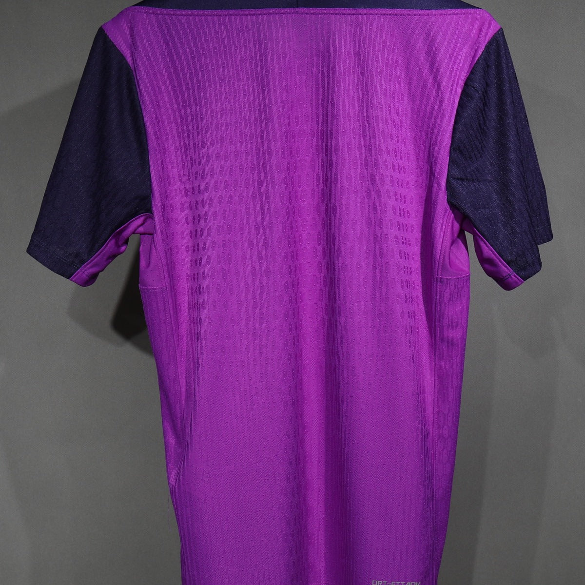 Playera de Entrenamiento FC Barcelona Nike 2025 Morada morado, foto 2 de 4