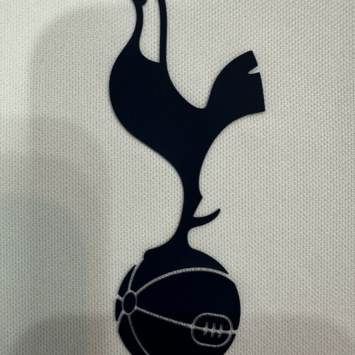 Jersey Tottenham 2024-25 Prepartido Año de la Serpiente blanco, foto 5 de 8