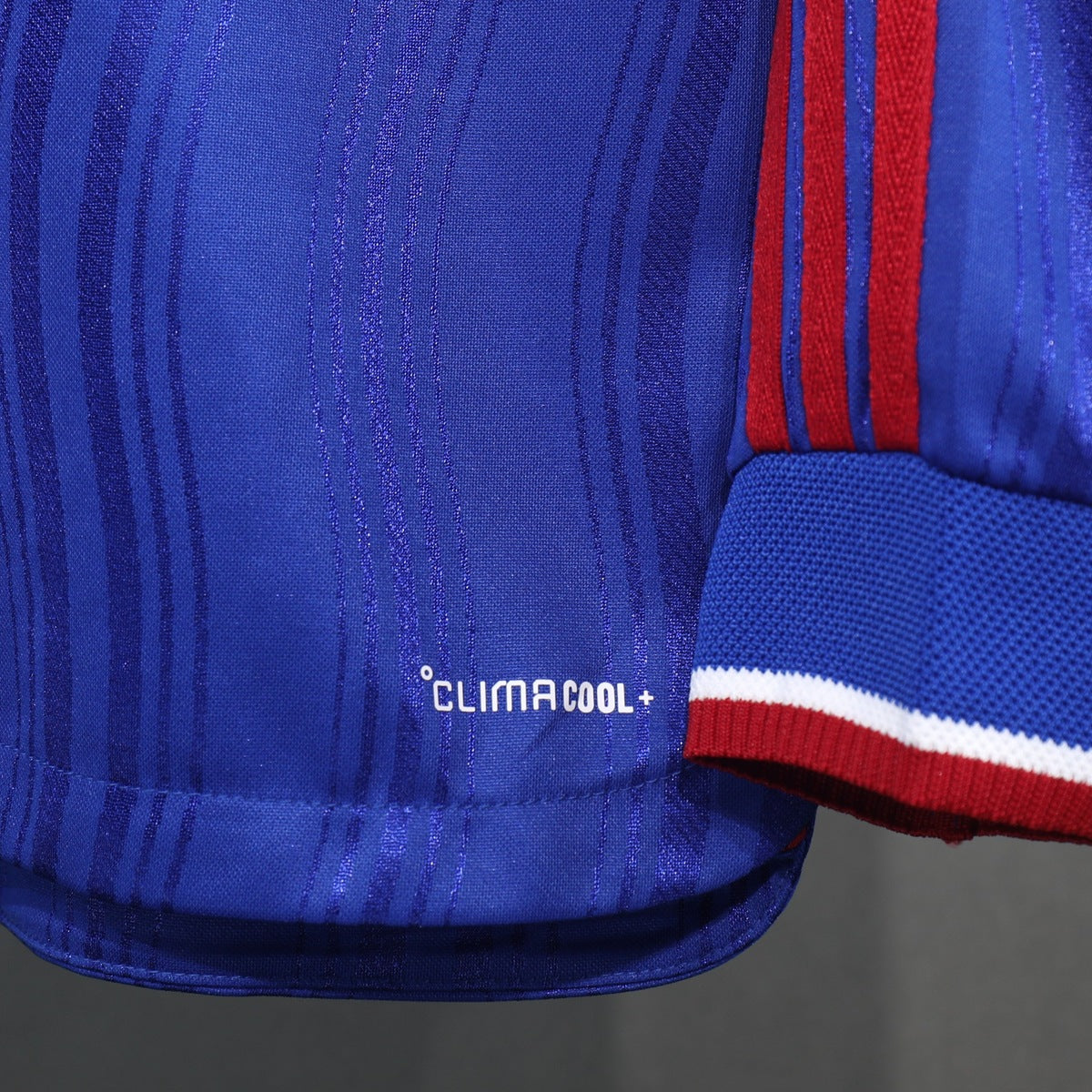 Jersey Manchester United 2026-27 Visitante azul, foto 3 de 6