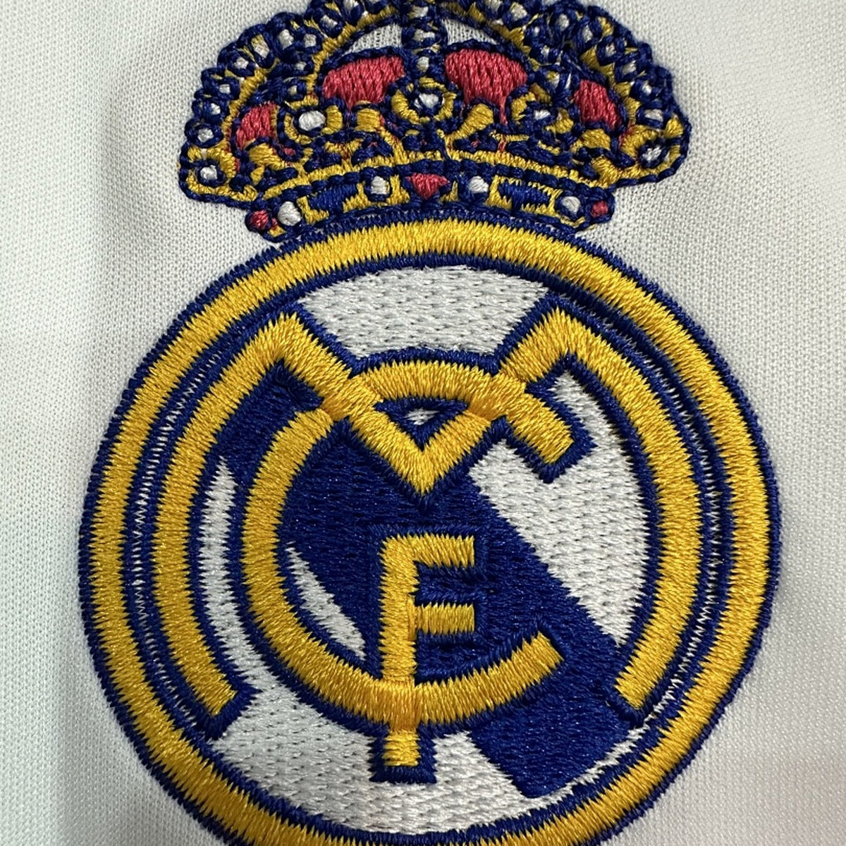Jersey Real Madrid 2025-26 Local blanco, foto 4 de 5