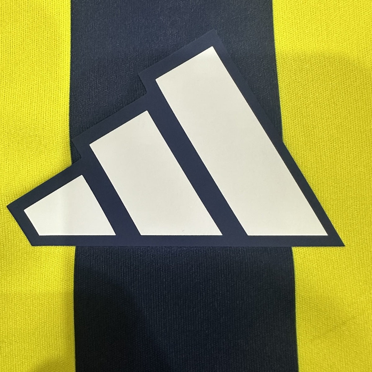 Jersey Fenerbahçe 2025-26 Local amarillo, foto 4 de 8