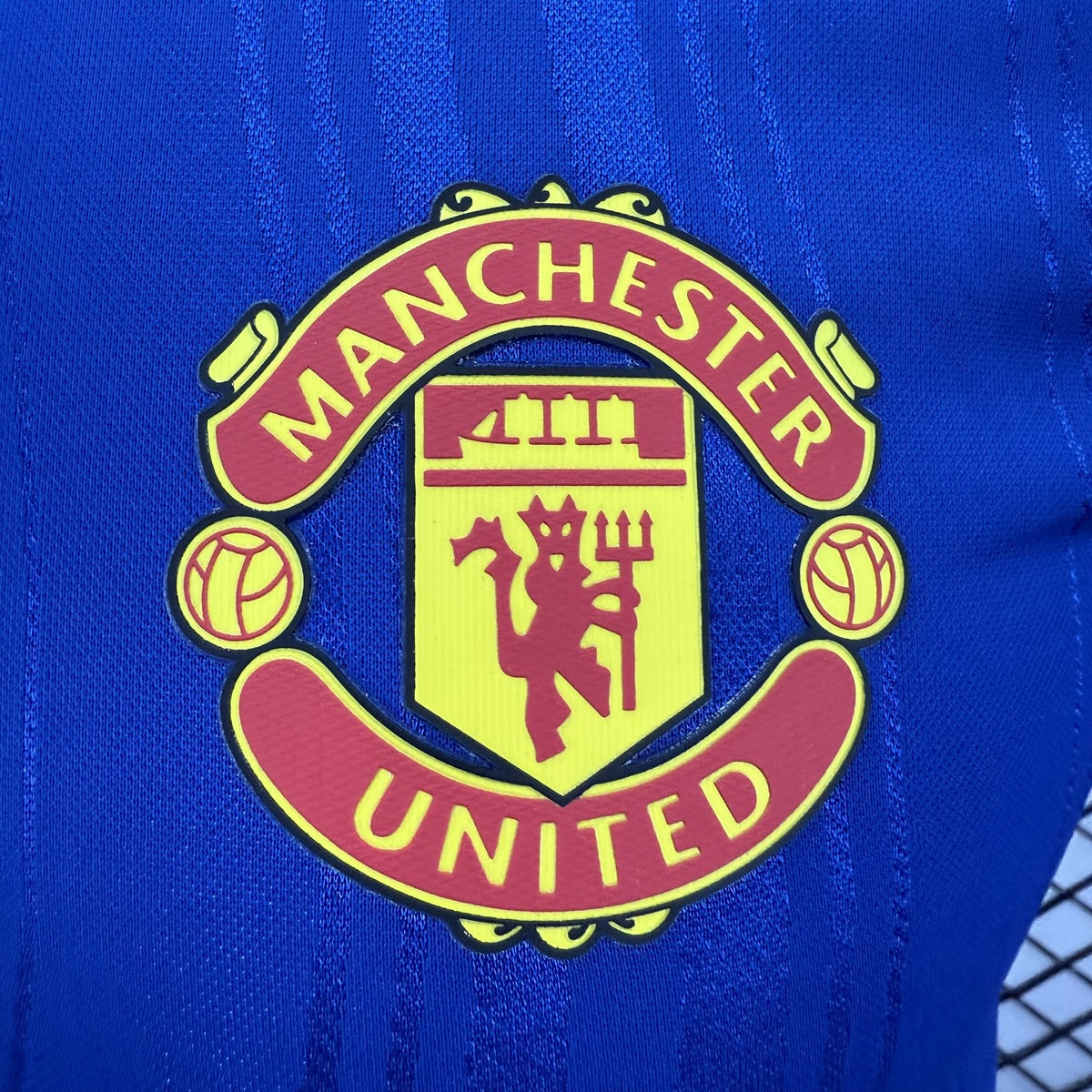 Jersey Manchester United 2026-27 Visitante azul, foto 5 de 9
