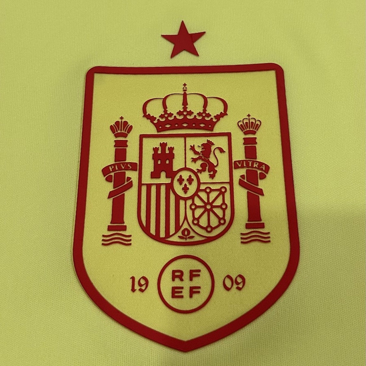 Jersey España 2024 Visitante amarillo, foto 5 de 7