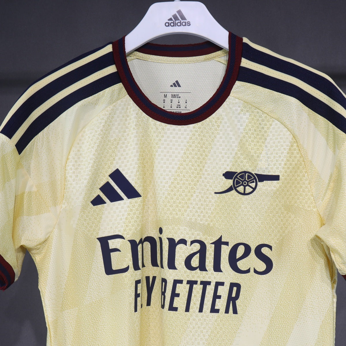 Jersey Arsenal 2026-27 Tercero amarillo, foto 6 de 6
