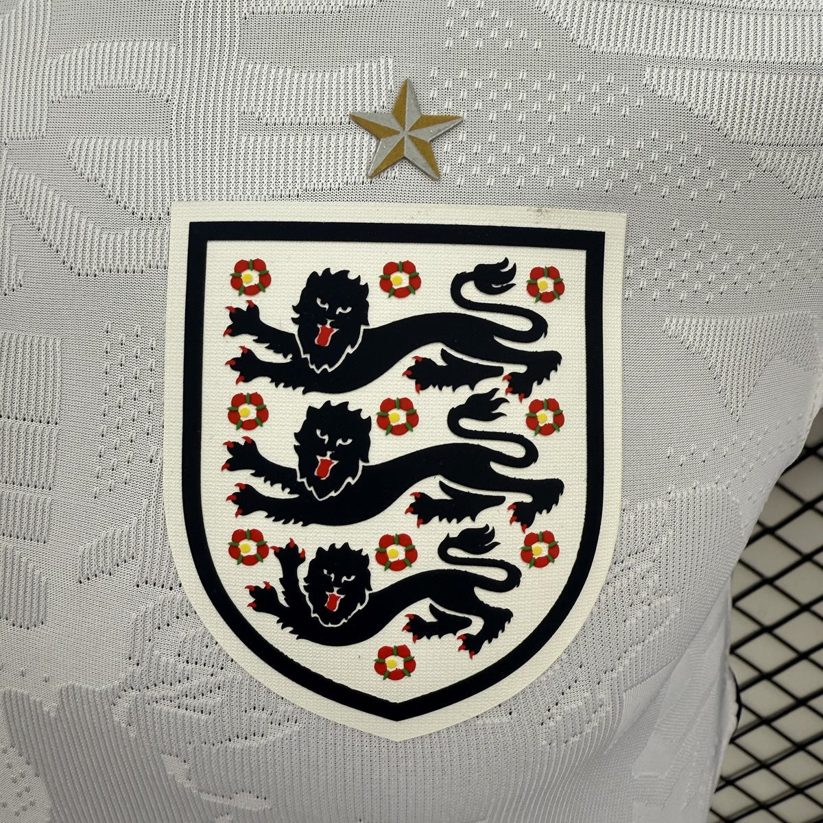 Jersey Inglaterra 2026 Local blanco, foto 6 de 9