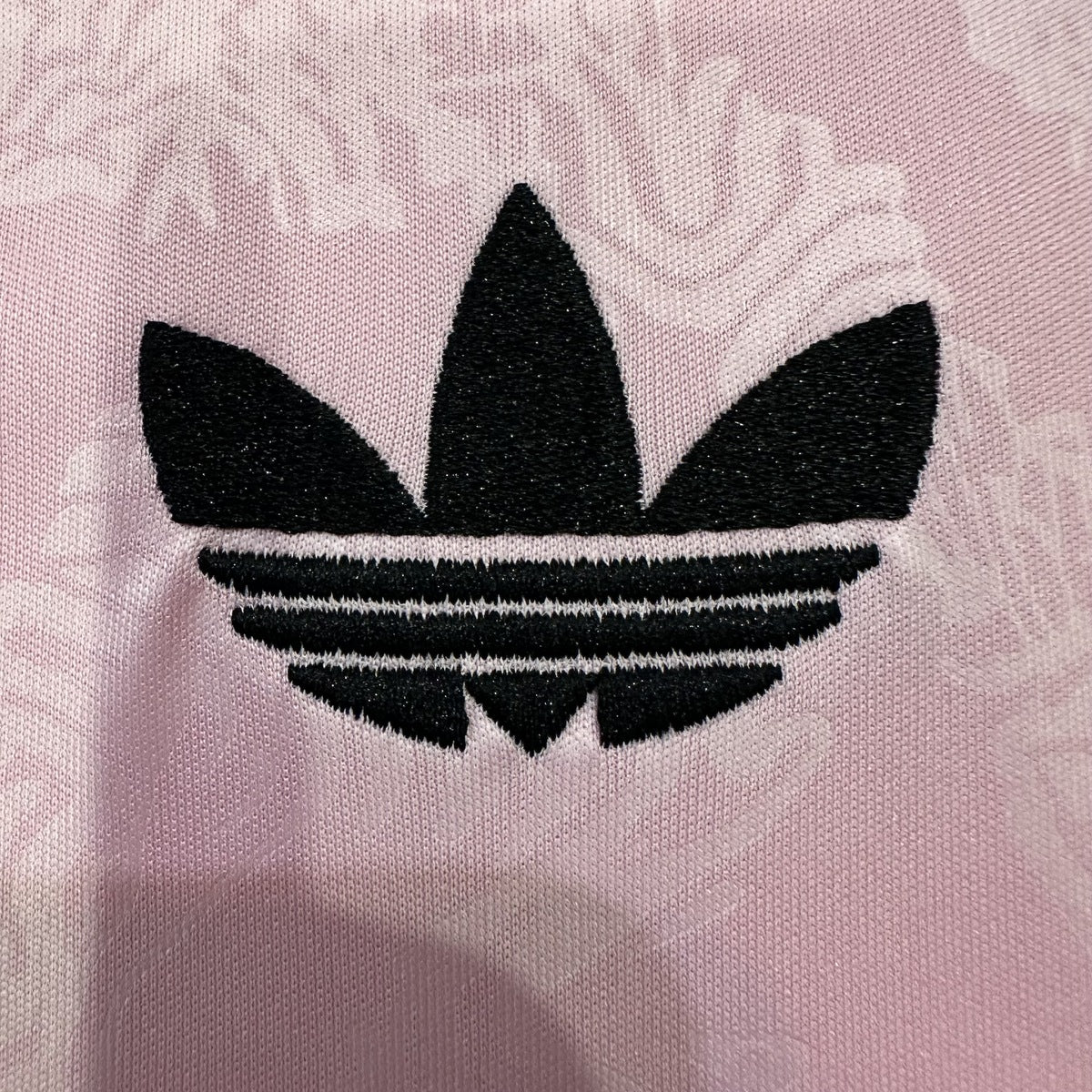 Jersey Juventus 2026-27 Visitante rosa, foto 5 de 8