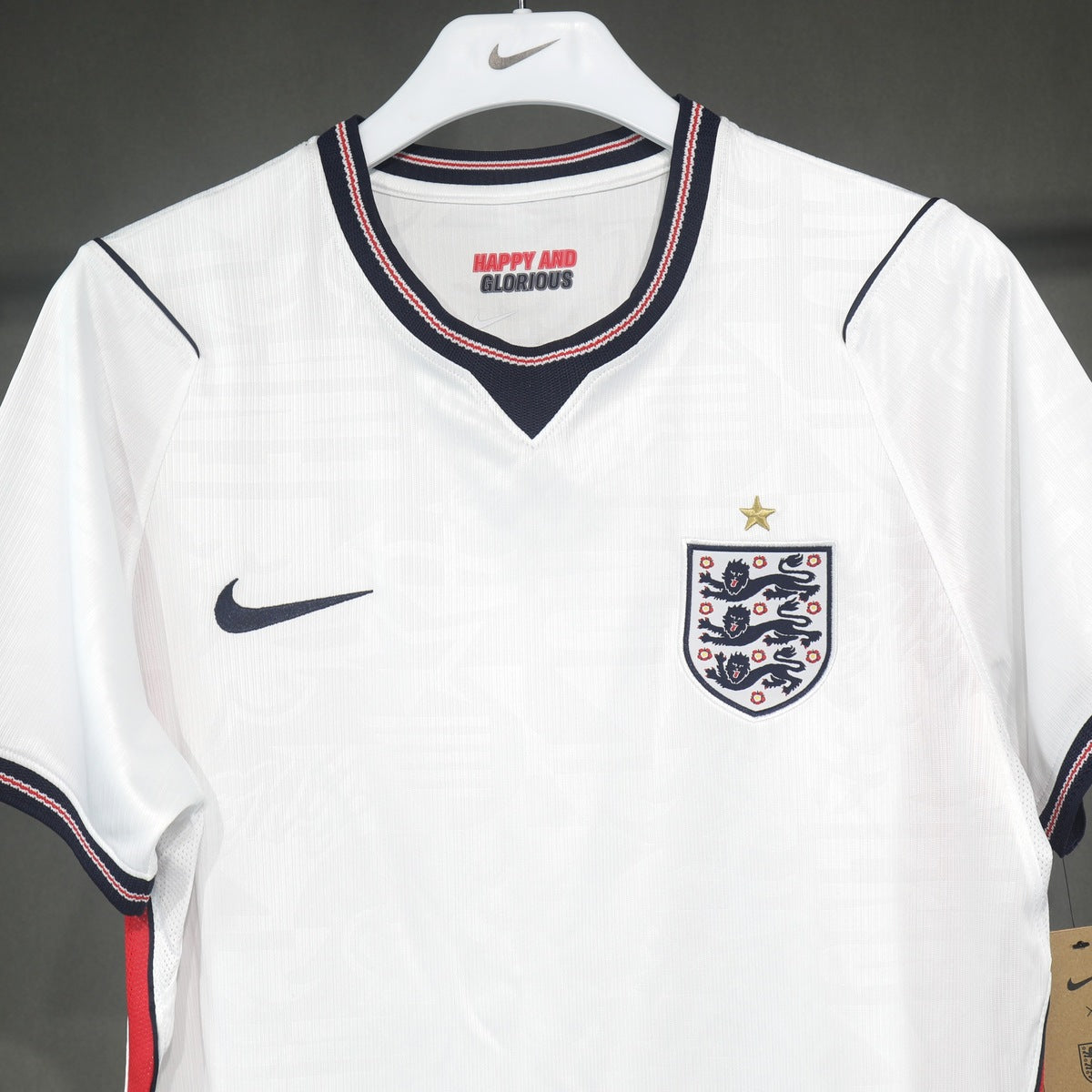 Jersey Inglaterra 2026 Local blanco, foto 6 de 6