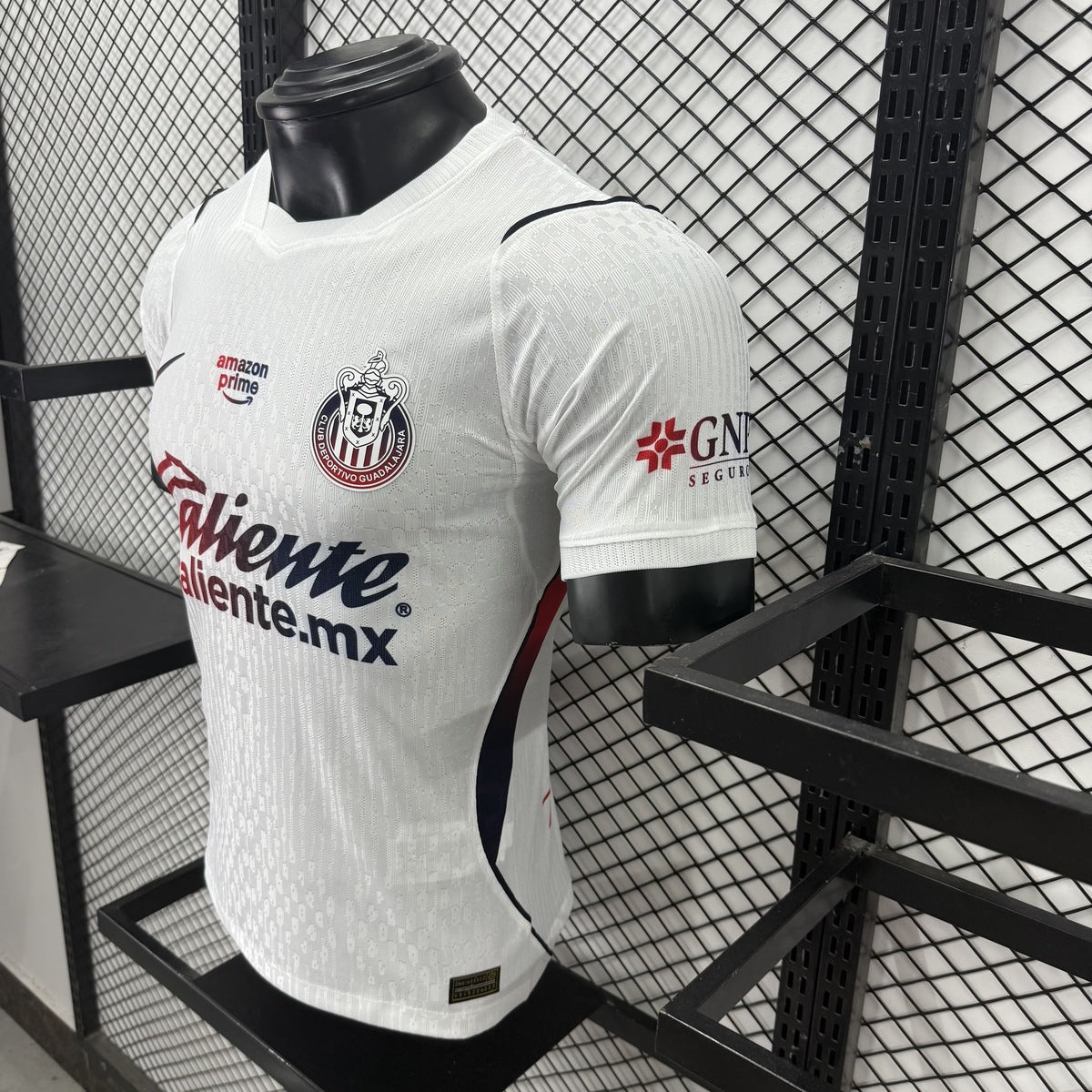 Jersey Chivas Guadalajara 2026-27 Visitante blanco, foto 7 de 9