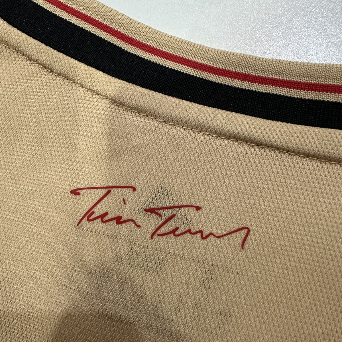Jersey St. Louis City SC 2026-27 Visitante Tina Turner amarillo, foto 6 de 7