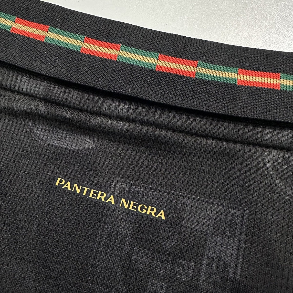 Jersey Portugal 2025 Edición Especial Pantera Negra negro, foto 8 de 9