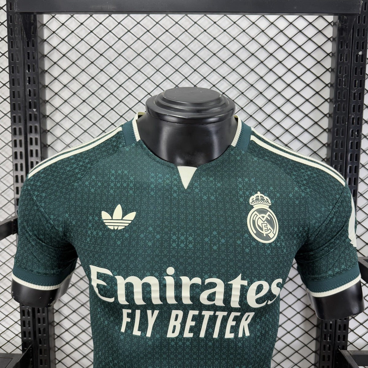 Jersey Real Madrid 2026-27 Visitante verde, foto 8 de 9