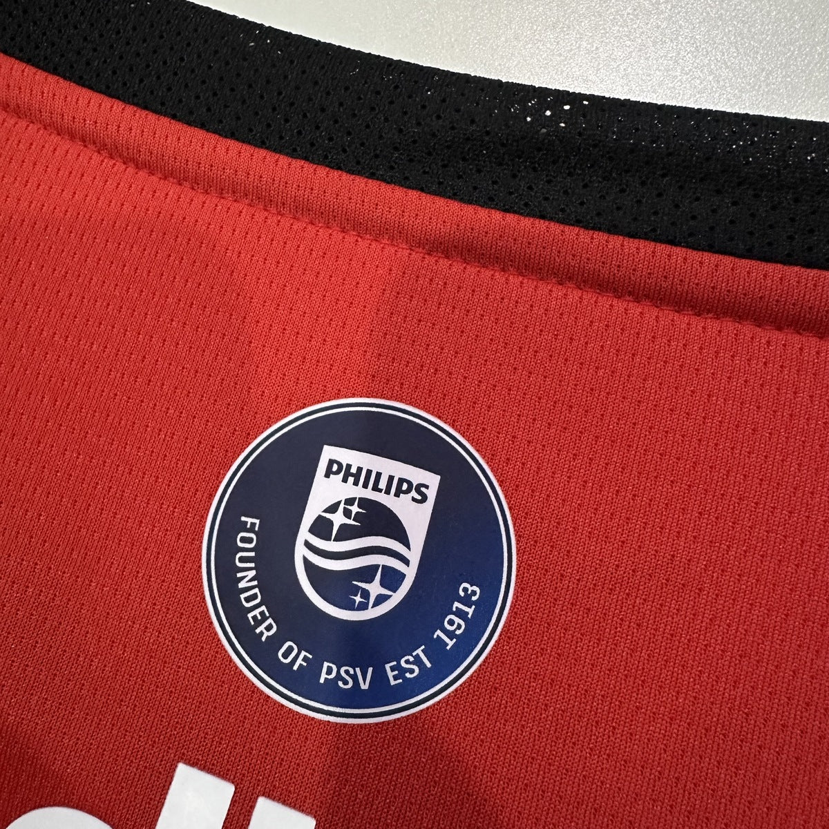 Jersey PSV Eindhoven 2026-27 Local rojo, foto 7 de 8