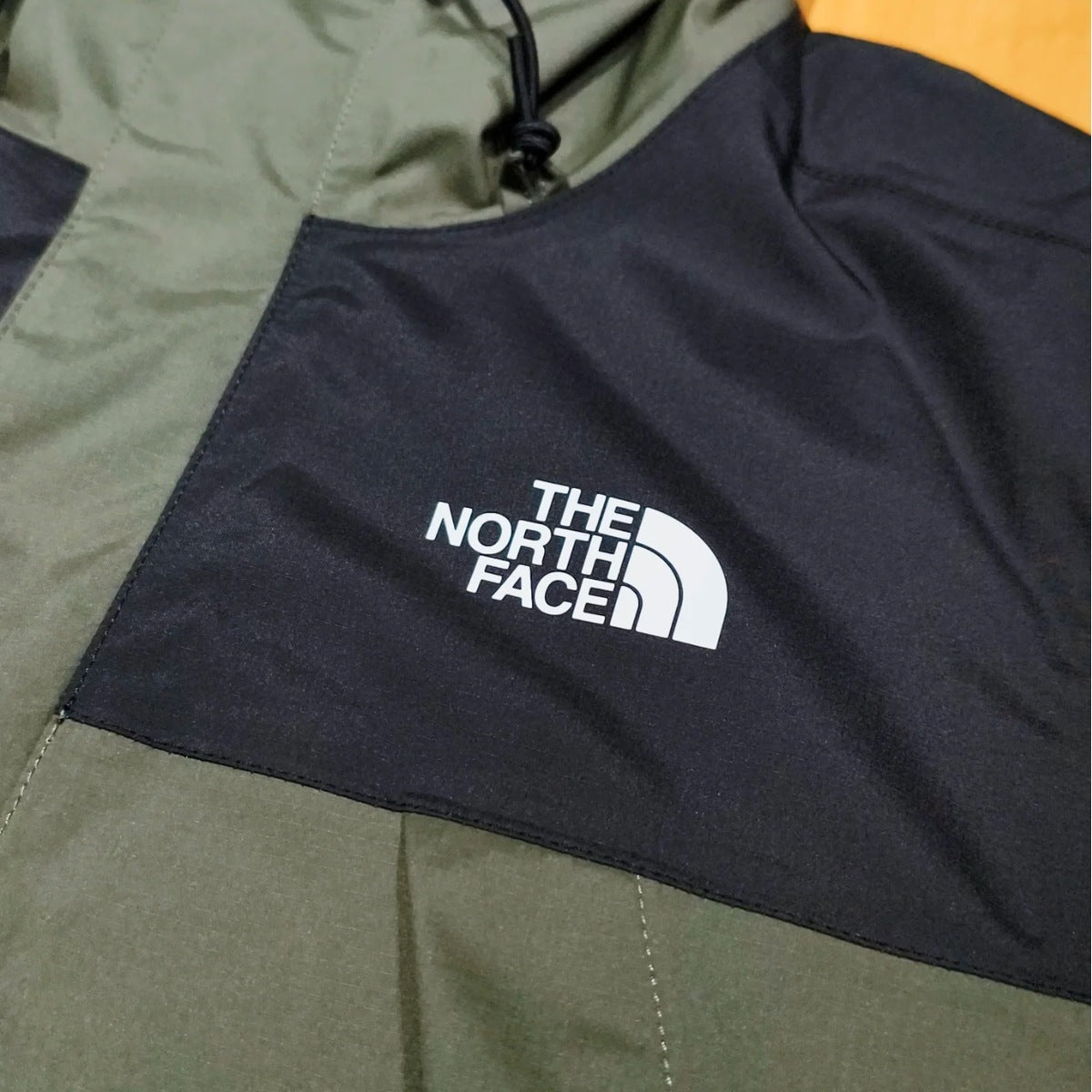 Chamarra The North Face Impermeable de Paneles negro, foto 7 de 10