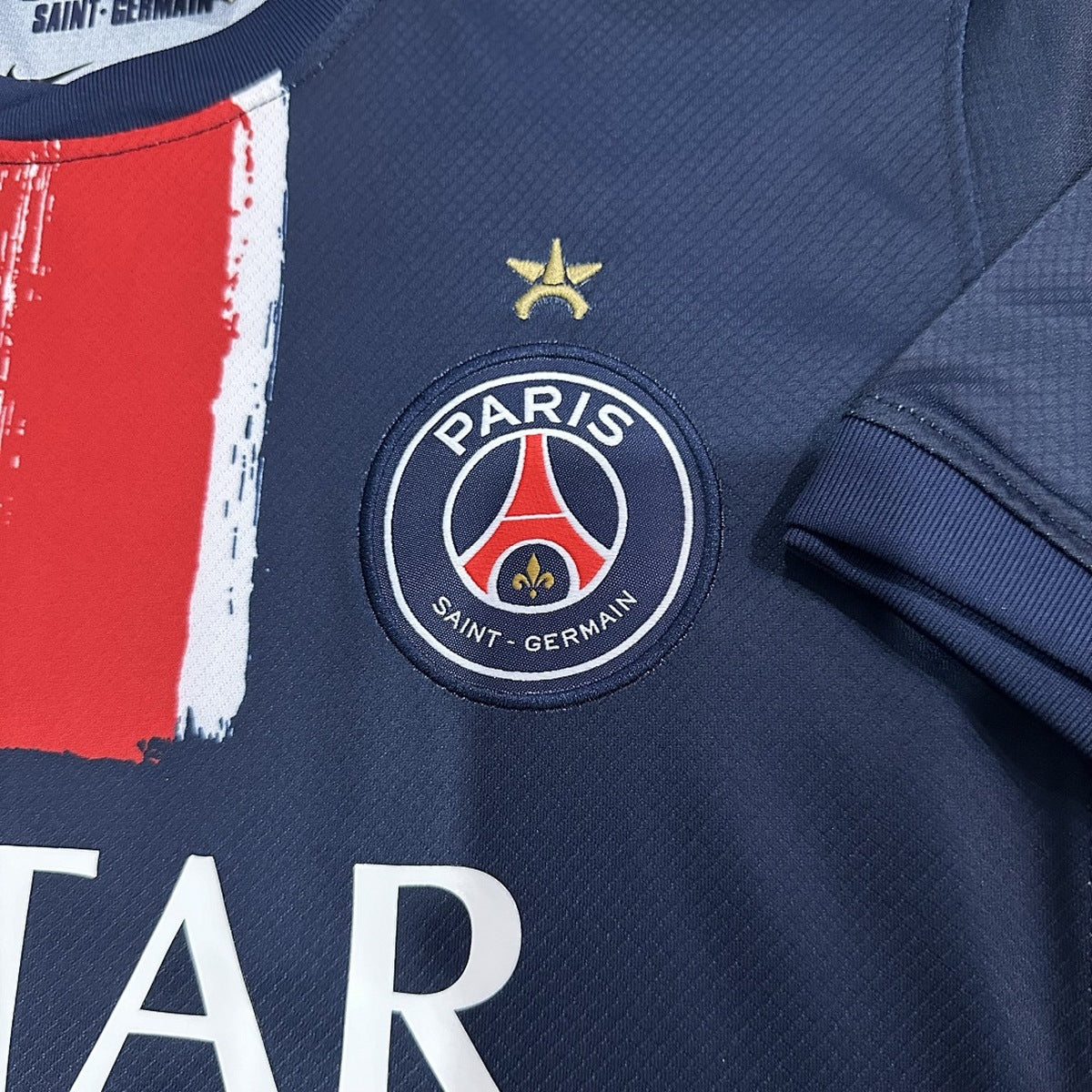 Jersey Paris Saint-Germain 2024-25 Local Champions azul marino, foto 8 de 8