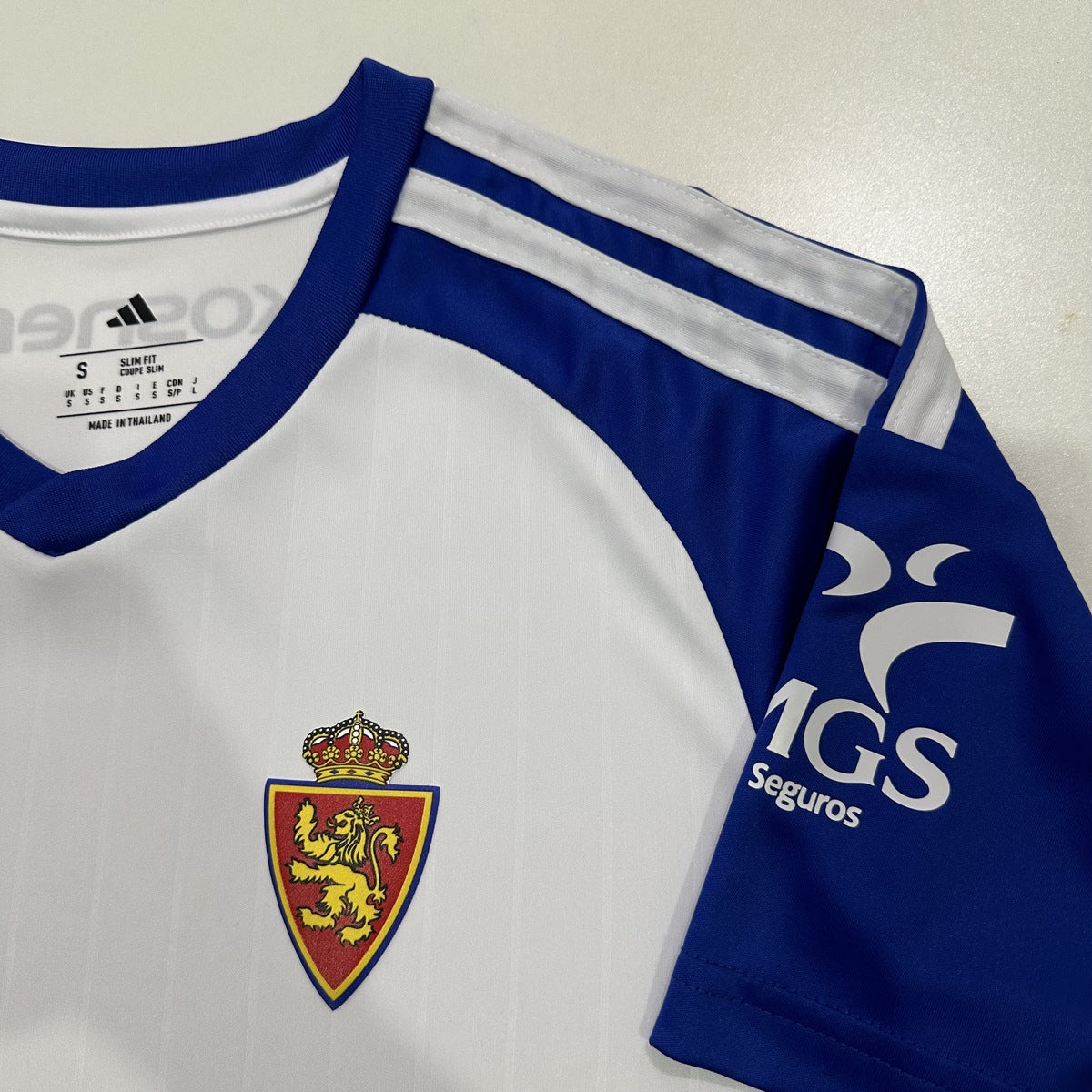 Jersey Zaragoza 2026-27 Visitante blanco, foto 8 de 8