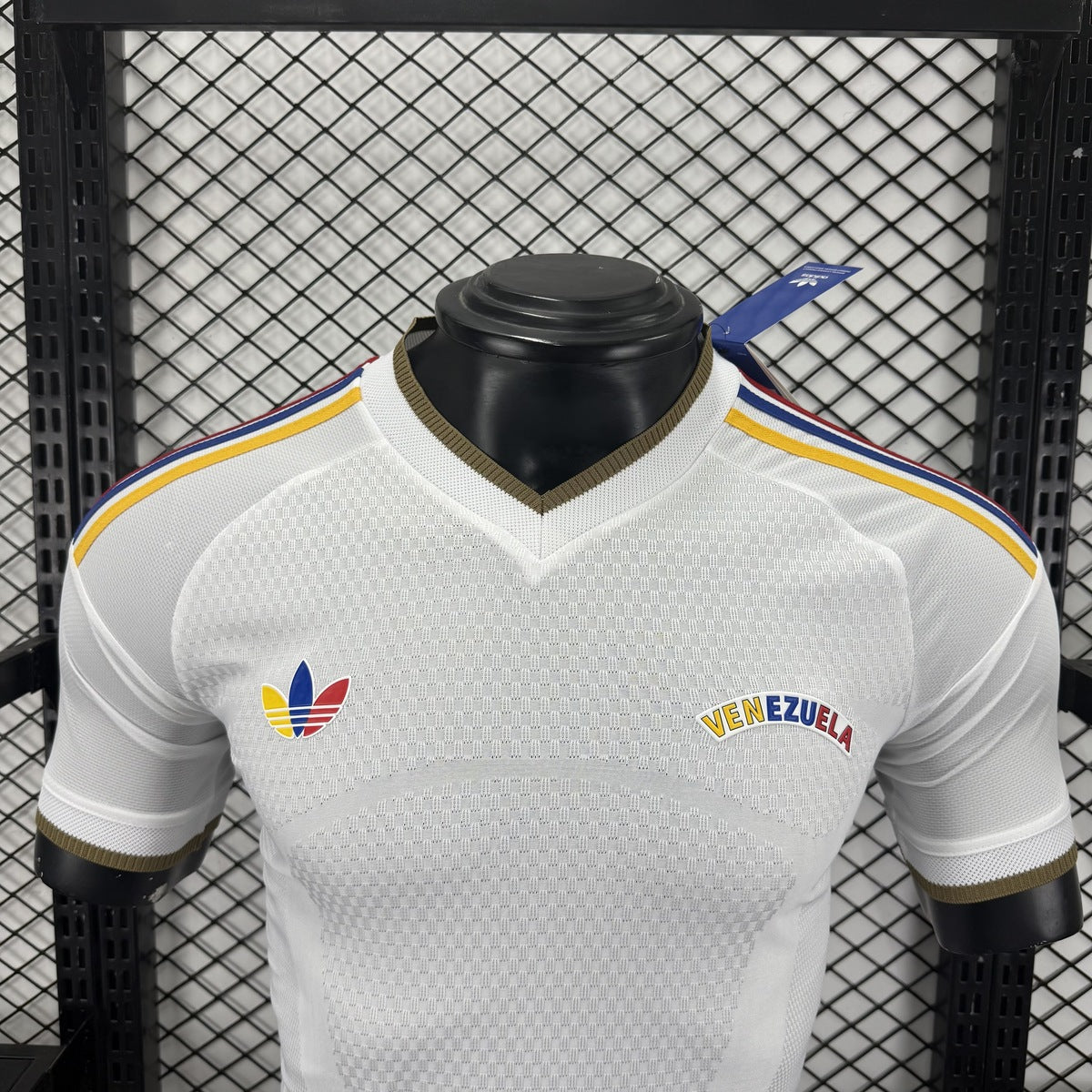 Jersey Venezuela 2026 Visitante blanco, foto 9 de 10