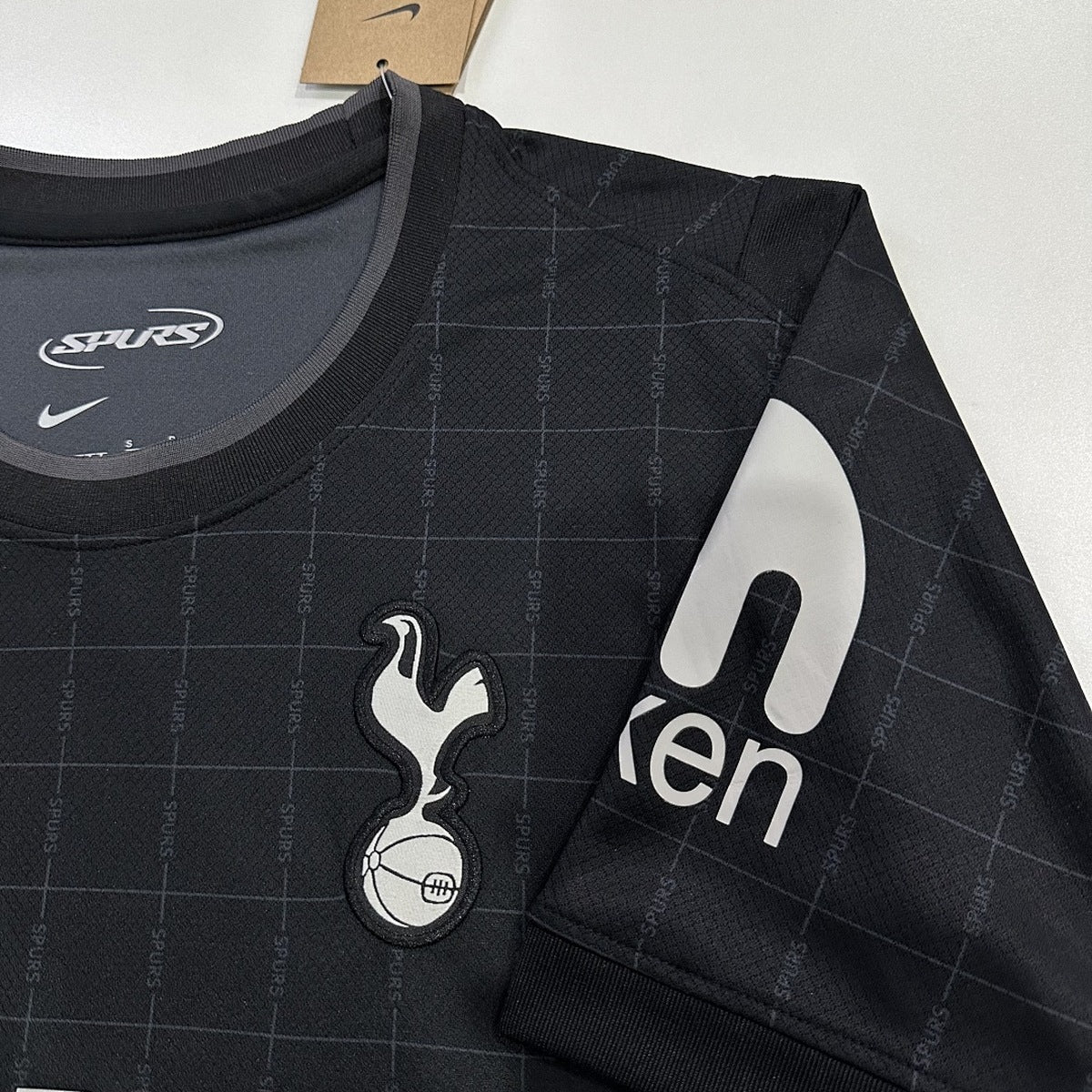 Jersey Tottenham 2025-26 Visitante negro, foto 8 de 8