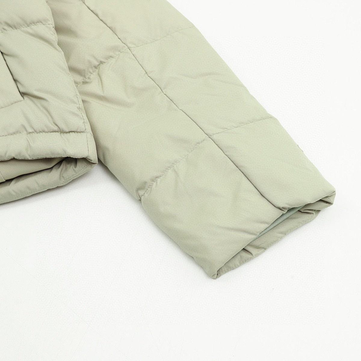 Chamarra de Plumas lululemon Wunder Puff 4 Paneles Verde Salvia beige, foto 6 de 8