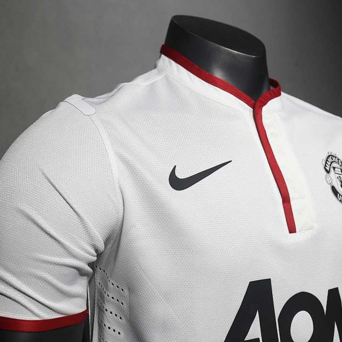 Jersey Manchester United 2012-13 Visitante blanco, foto 5 de 8