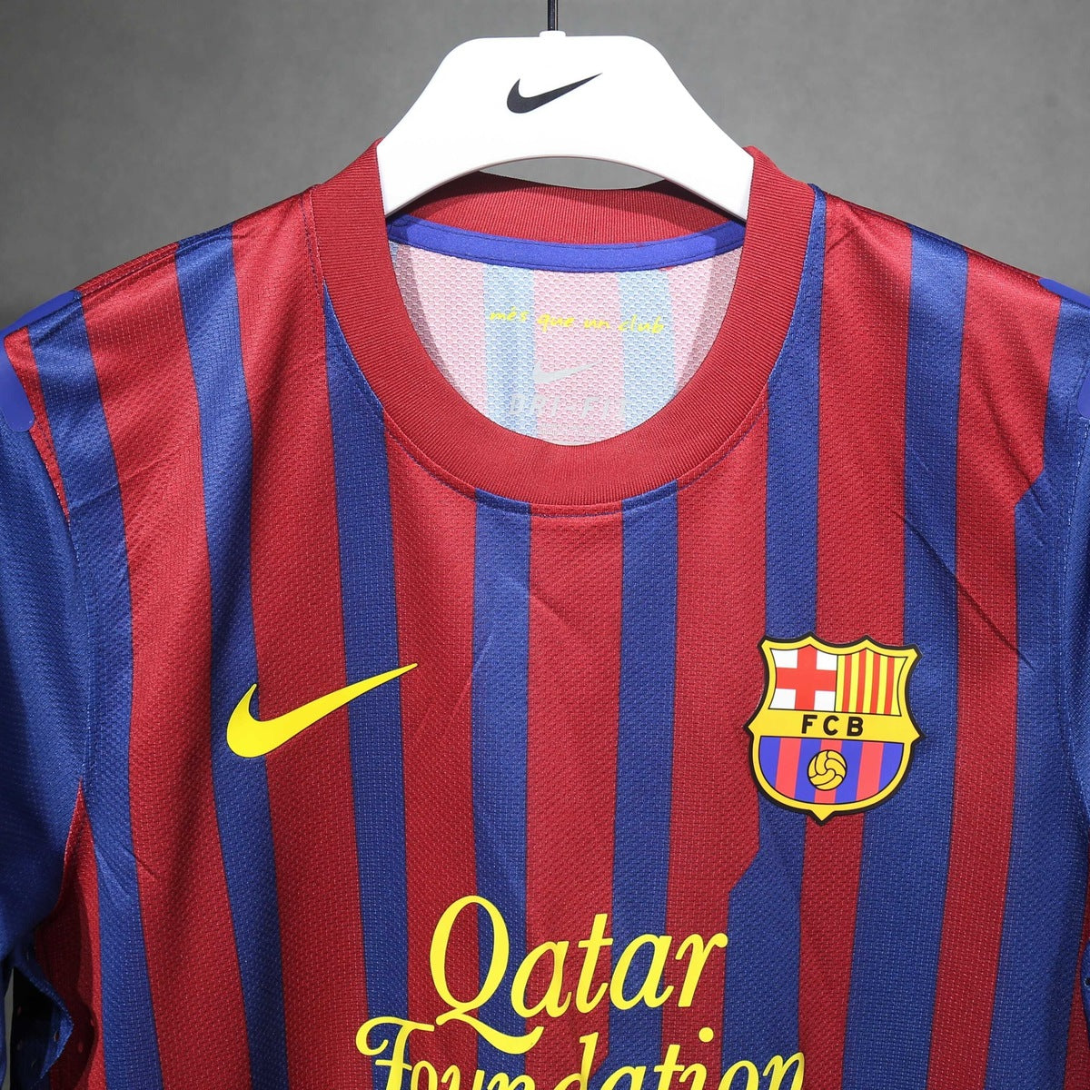 Jersey FC Barcelona 2011-12 Local rojo, foto 9 de 9