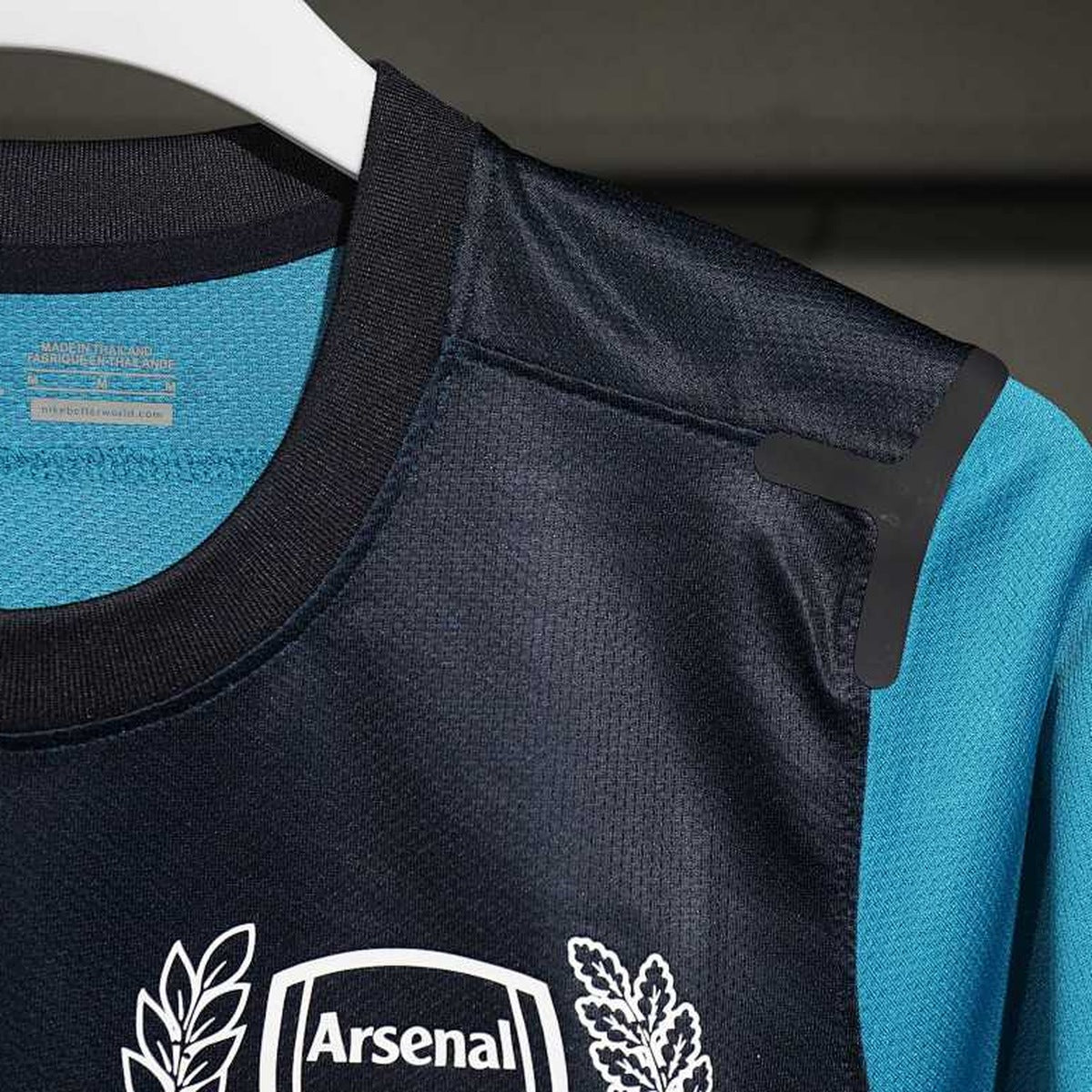 Jersey Arsenal 2011-12 Visitante azul, foto 6 de 7