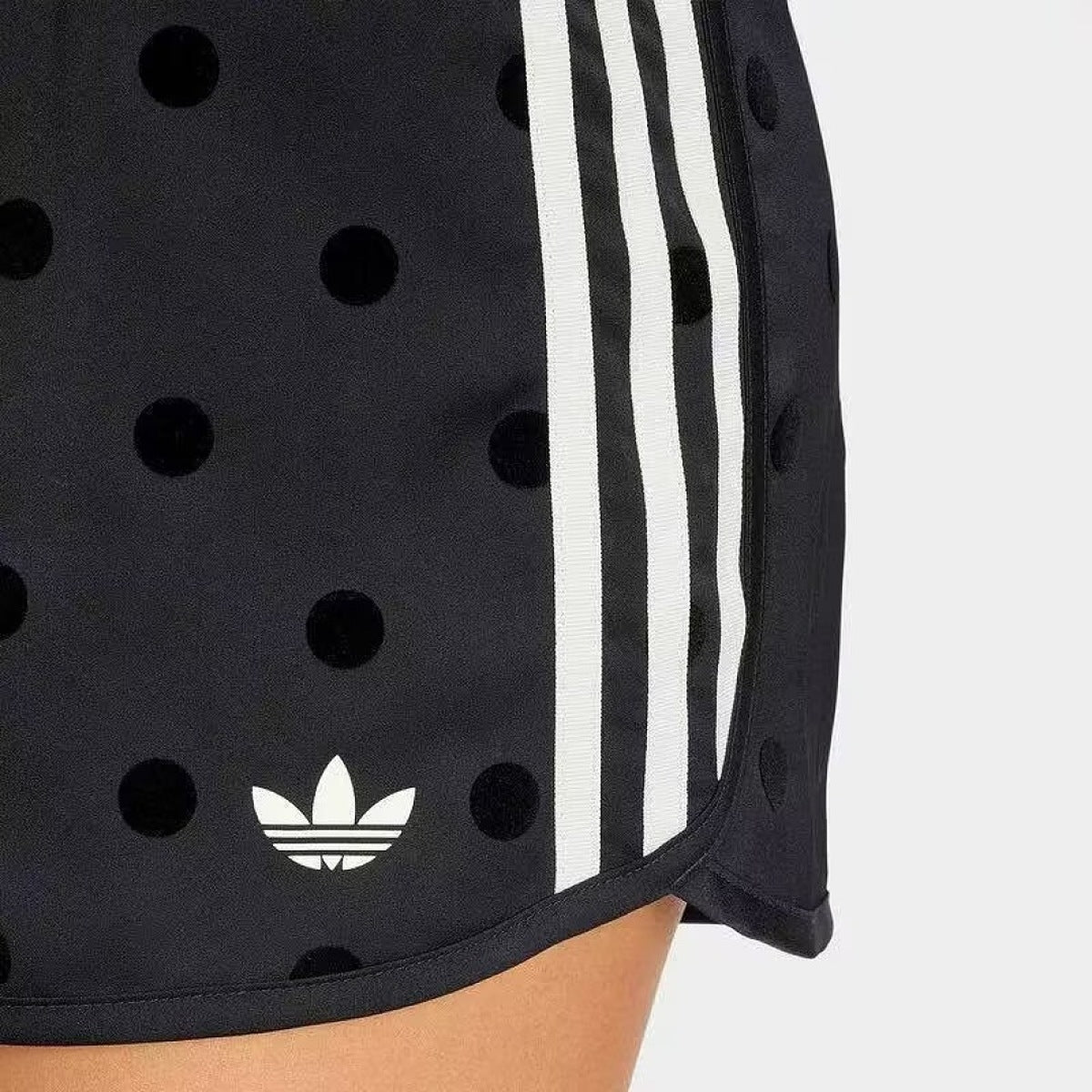 Short adidas de Lunares, foto 3 de 4