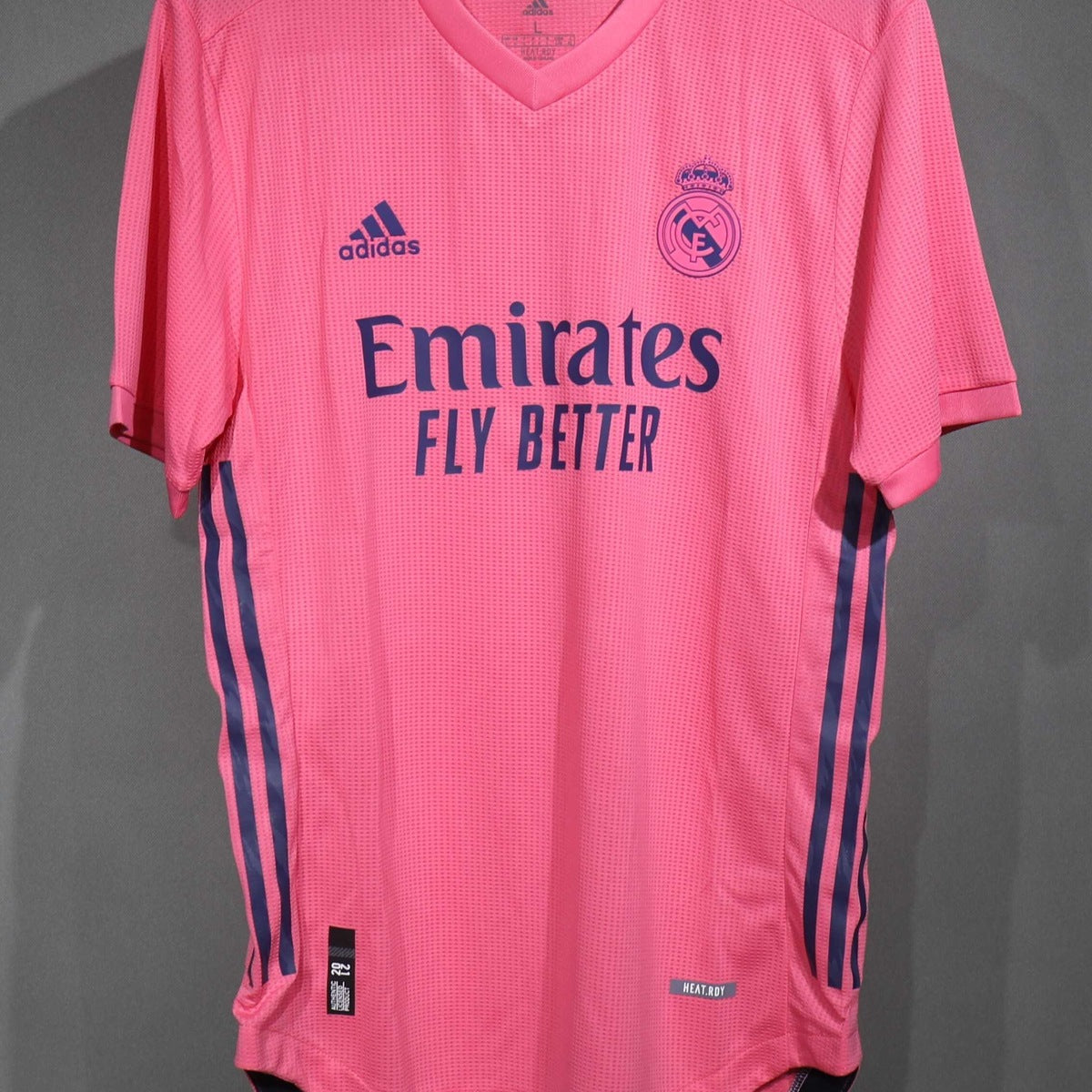Jersey Real Madrid 2020-21 Visitante rosa, foto 7 de 7