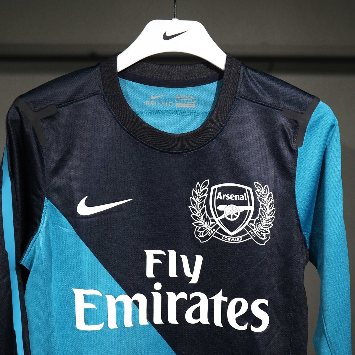 Jersey Arsenal 2011-12 Visitante azul, foto 7 de 7