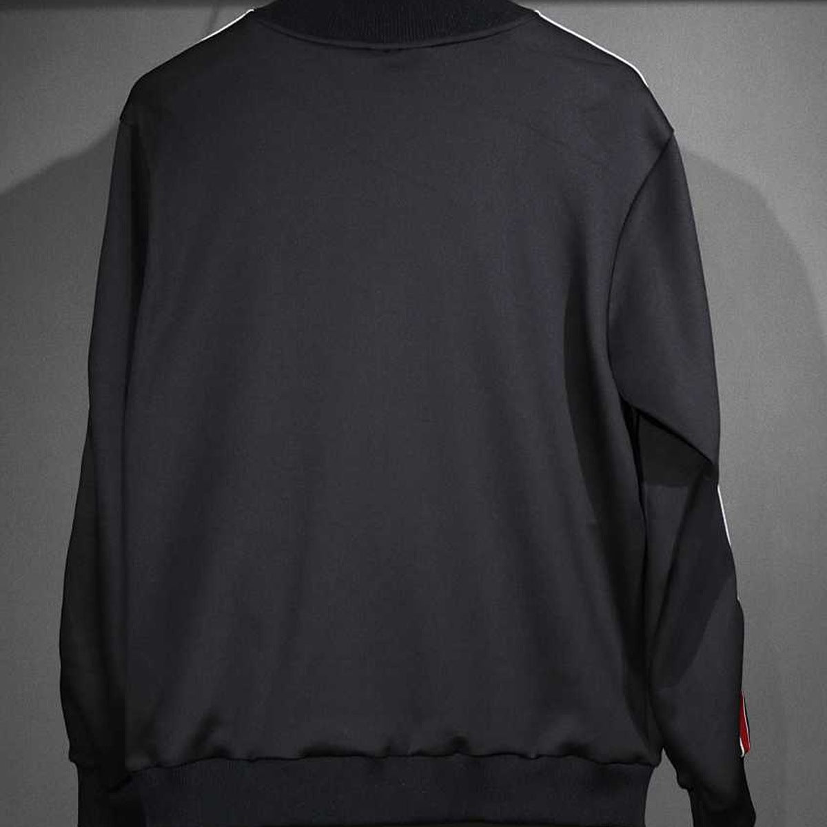 Conjunto Manchester United adidas Clásico Retro Negro, foto 10 de 15