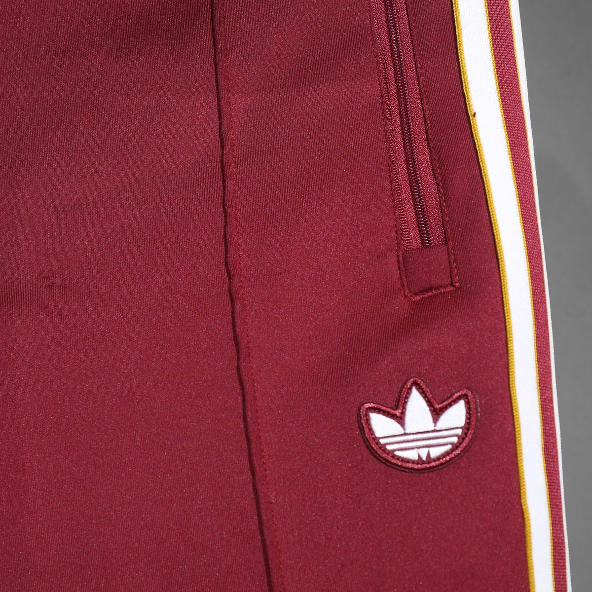 Conjunto Arsenal adidas Terrace Icons 2025 Guinda rojo, foto 4 de 13