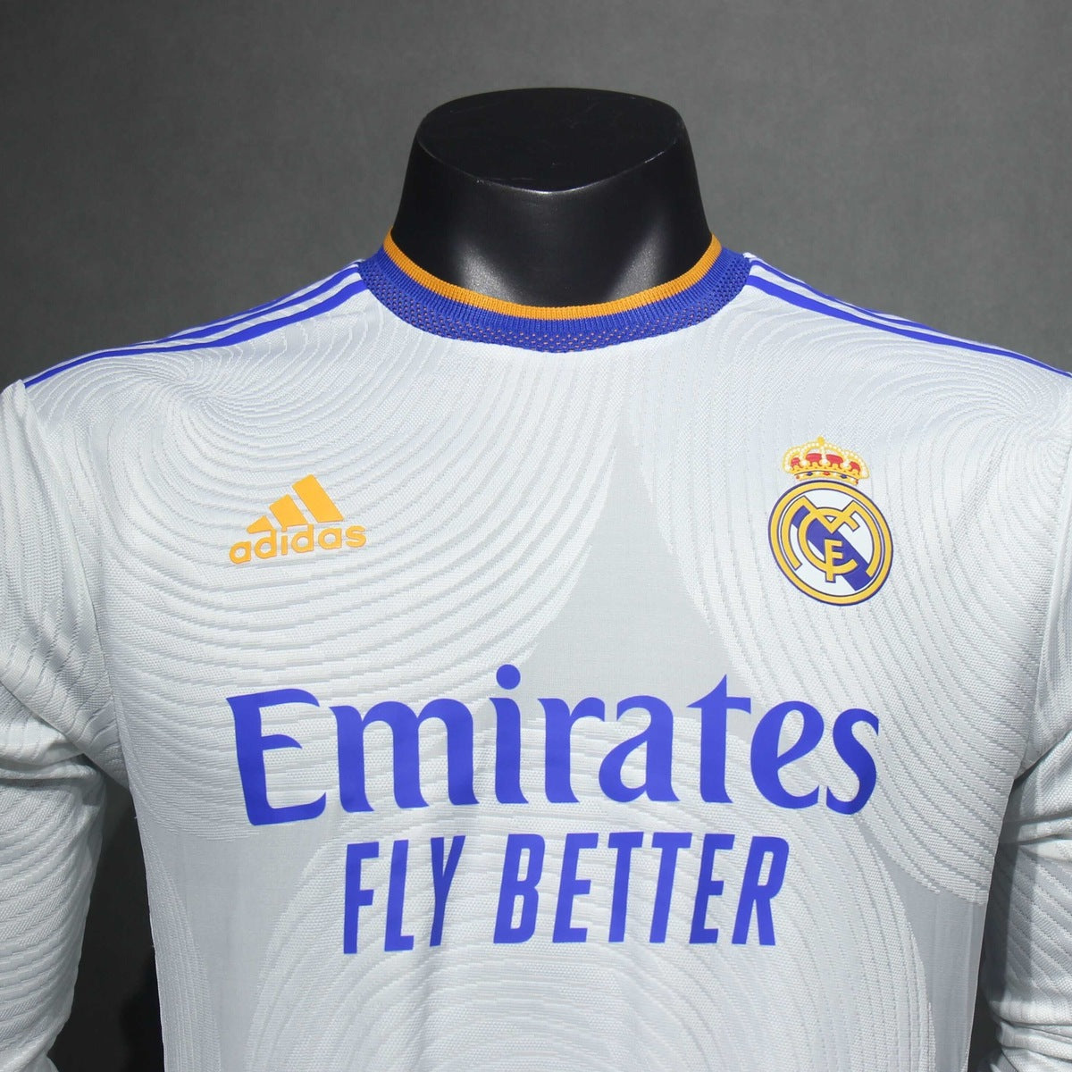 Jersey Real Madrid 2021-22 Local blanco, foto 10 de 10
