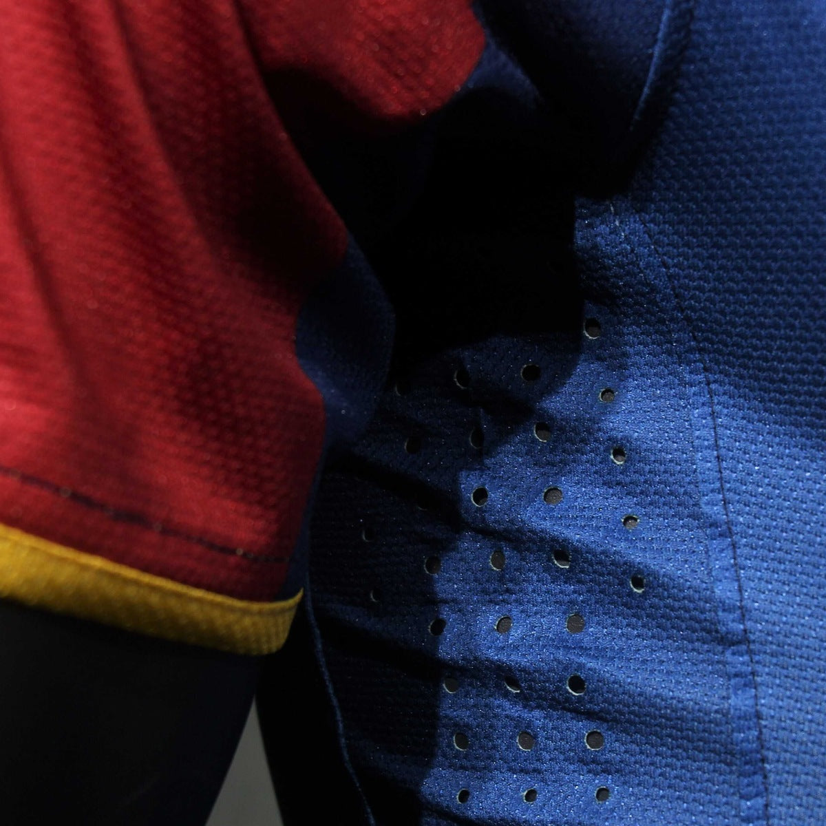 Jersey FC Barcelona 2010-11 Local rojo, foto 4 de 10