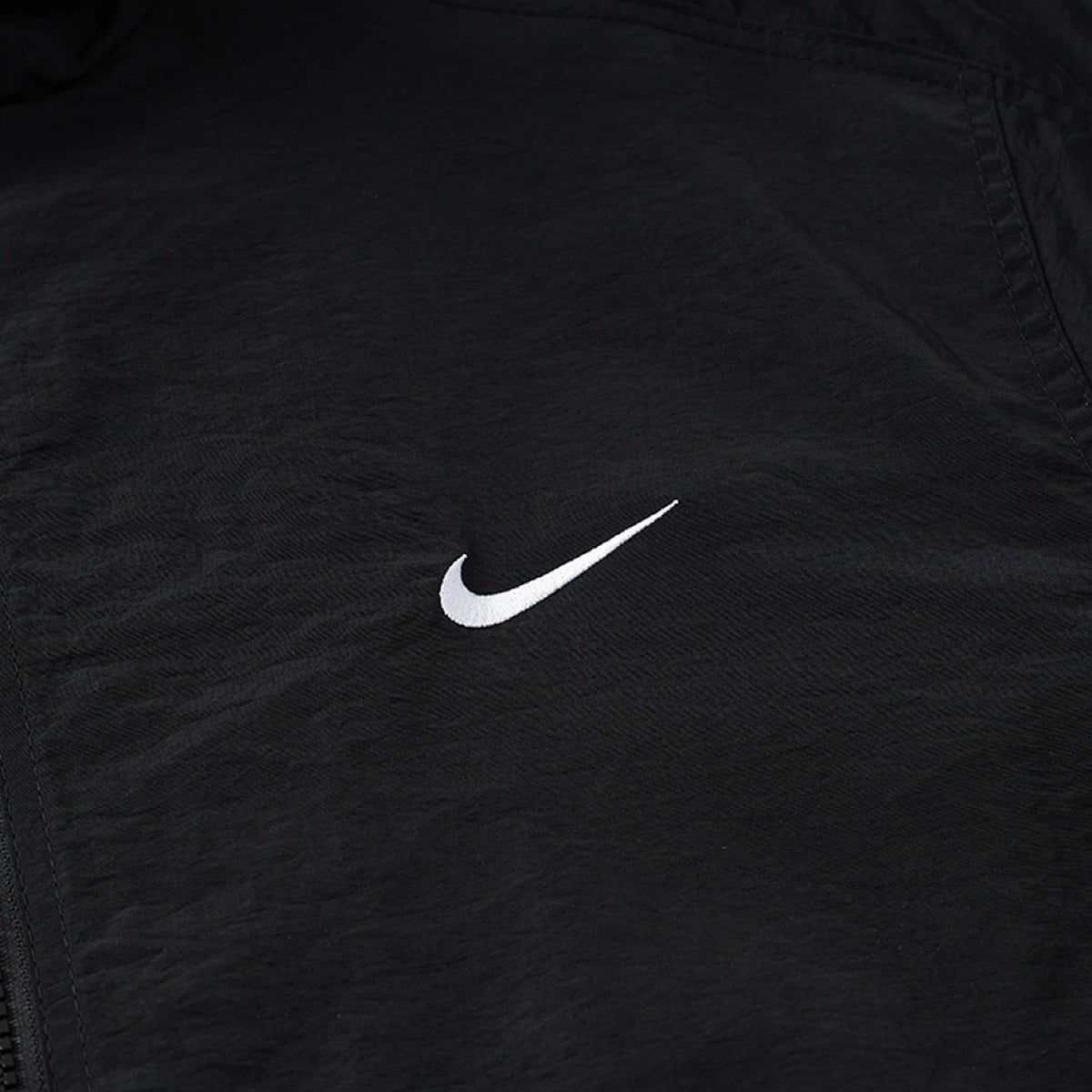 Conjunto Nike Cortavientos Swoosh, foto 13 de 27